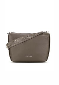 Szara skórzana torba na ramię o teksturowanym wykończeniu, z ozdobnym paskiem z metalowymi akcentami i zapięciem na zamek. Widać logo marki.