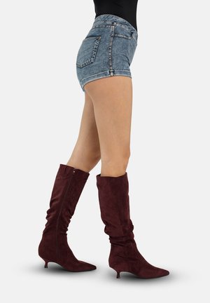 Høje støvler/ Støvler - rot