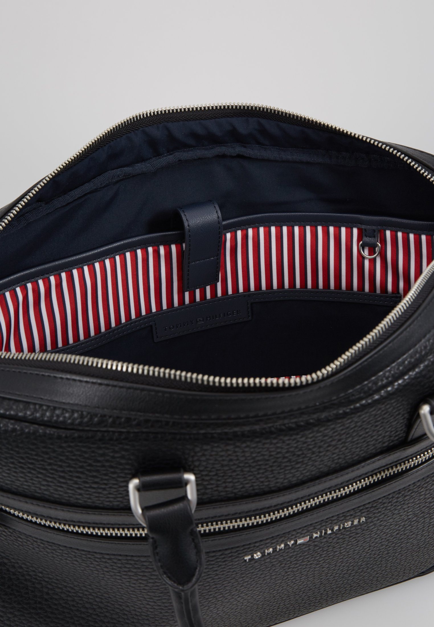 tommy hilfiger downtown computer bag