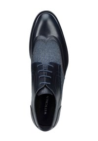 Scarpa stringata in pelle blu navy con tomaia in tessuto effetto houndstooth, punta tonda e dettagli di cucitura a contrasto.