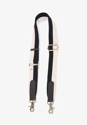 Canvas-Schultergurt mit einem beigen und schwarzen Streifenmuster, Metallbeschlägen und Lederakzenten an den Befestigungspunkten.
