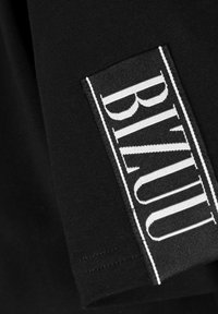 BIZUU TISHAM - T-shirt print - black