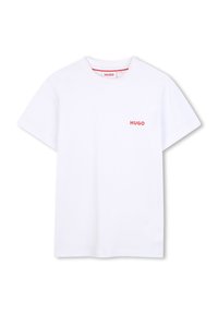 Vit bomulls-t-shirt med korta ärmar, med en liten röd "HUGO"-logotyp på vänster bröstområde, slät textur och klassisk passform.