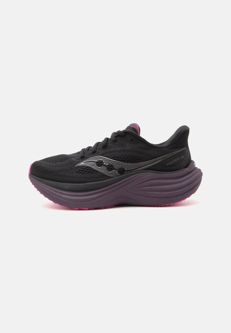 Chaussure de course Saucony Triumph 24 noire et violette avec semelle épaisse, tige en mesh respirant et semelle extérieure en caoutchouc.