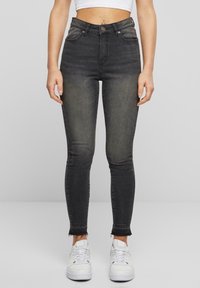 Urban Classics Vaqueros pitillo - black