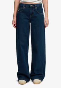 Valgt, dark blue vintage wash