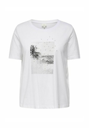 Witte katoenen t-shirt met een ronde halslijn, voorzien van een zwart-wit grafisch print van een palmboom en oceaan met parelaccenten.