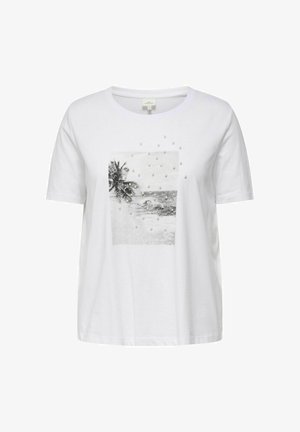 Witte katoenen t-shirt met een ronde halslijn, voorzien van een zwart-wit grafisch print van een palmboom en oceaan met parelaccenten.