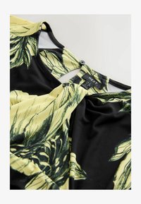 Non sélectionné, black floral print