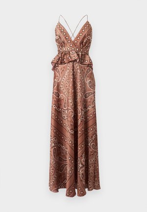 Brun satin maxi kjole med paisley mønster, dyb V-hals, tynde krydsede stropper og flæset peplum-taljedetalje.