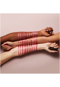 LANCÔME L'ABSOLU ROUGE CREAM - Barra de labios - le-baiser