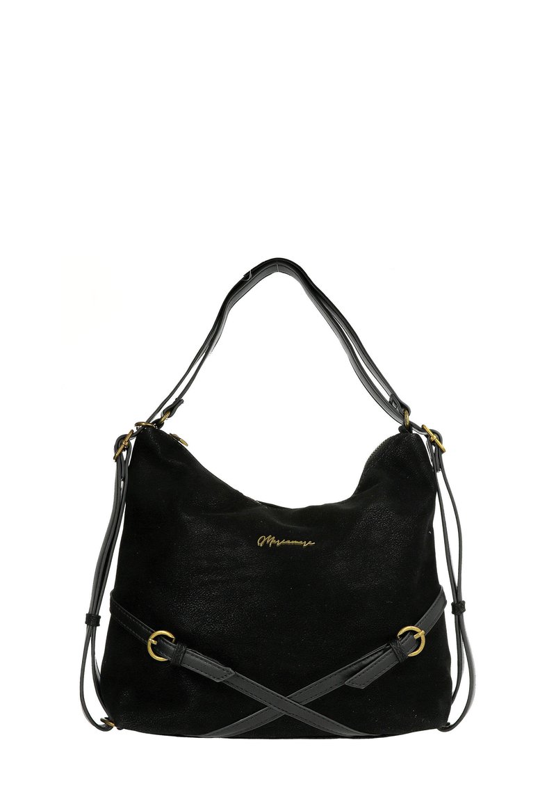 Bolso de hombro de ante negro con un diseño holgado, que cuenta con una delgada correa de cuero negro, acentos dorados y detalles entrelazados en la parte frontal.