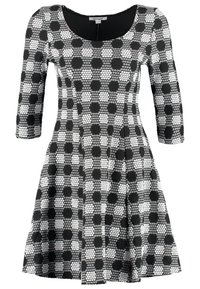 Czarna i biała sukienka w wzory z dopasowanym gorsetem i rozkloszowaną spódnicą, z okrągłym dekoltem i rękawami trzyczwarte.