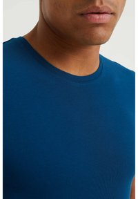 WE Fashion FUNDAMENTALS - T-shirt basic - blue