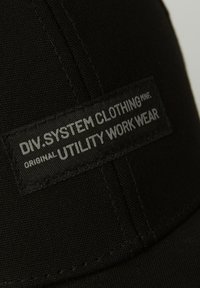 Diverse - Czapka z daszkiem