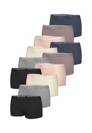 Gestapelte Damen-Boyshorts in verschiedenen Farben mit Spitzenbesatz am Bund, in einem diagonalen Muster auf weißem Hintergrund angeordnet.