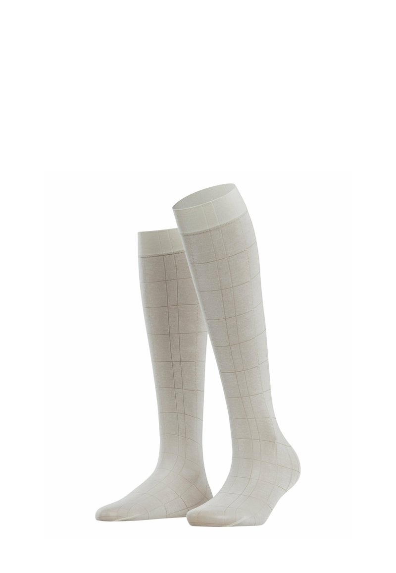 Helle kniehohe Socken mit einem Karomuster, aus weichem, strukturiertem Material, mit einem glatten, gerippten oberen Bund.