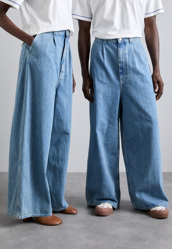 EXTRA OVER PANTS UNISEX - Relaxed fit jeans