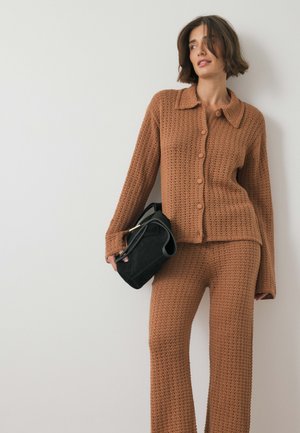 Vest - brown