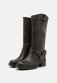 Tamaris Botas camperas - cigar