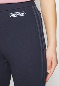 adidas Originals FALRE TROUSERS - Pantalon de survêtement - legend ink