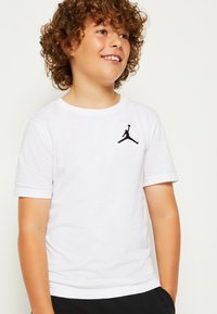 Jordan - JUMPMAN AIR UNISEX - Paprasti marškinėliai - white Miniatiūros vaizdas 1