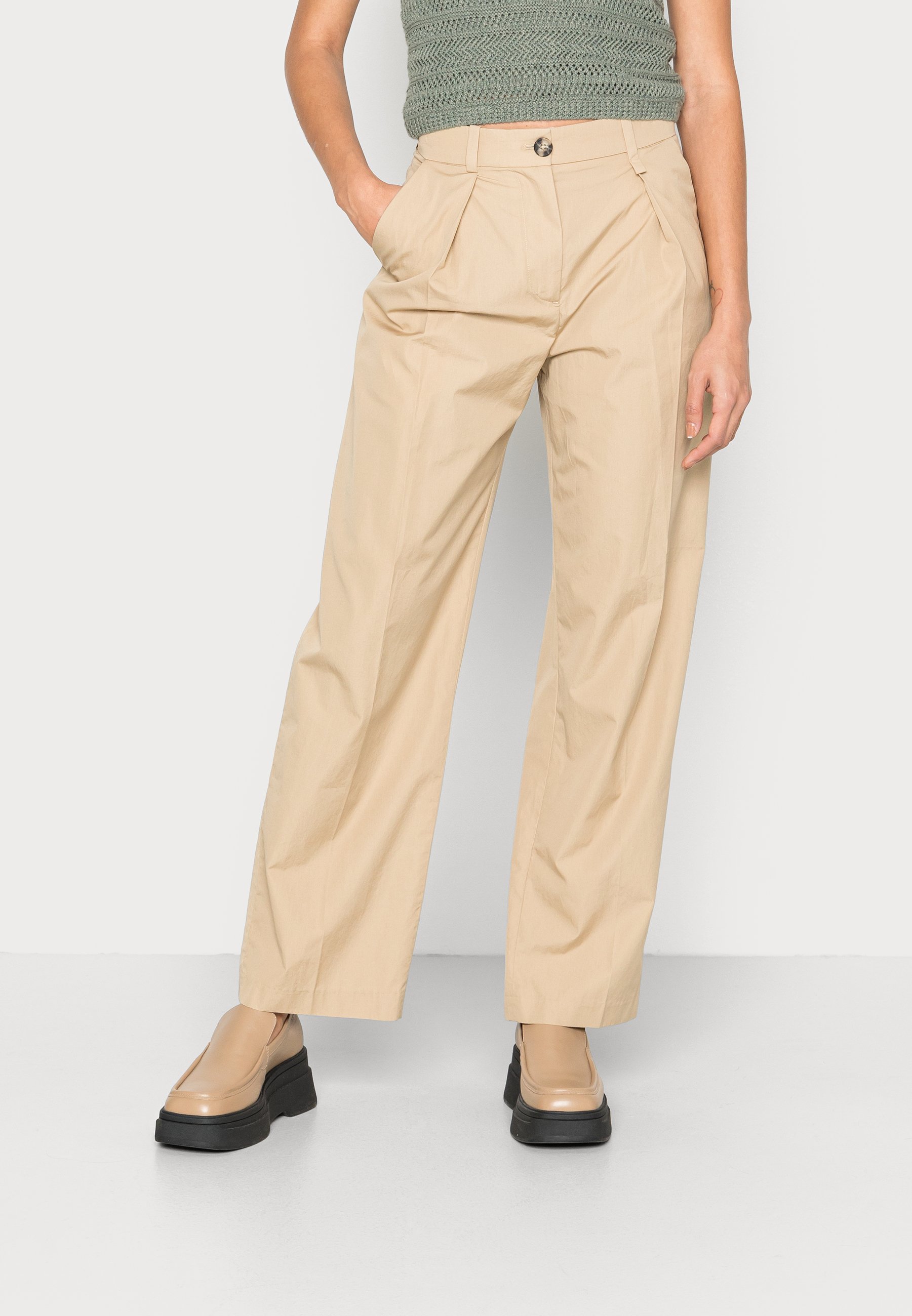 beige trousers for women