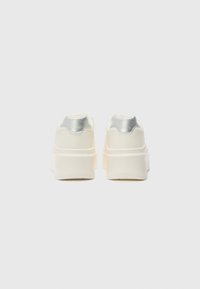 Even&Odd Wide Fit Trainers - white/silver-coloured