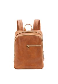 Zaino in cuoio marrone con spallacci doppi, tasca anteriore con zip, parte superiore arrotondata e dettagli in zip dorati. Texture liscia su tutta la superficie.