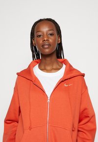 Nike Sportswear HOODIE - Camisola com fecho - orange