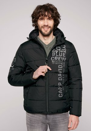 STEPP MIT KAPUZE UND LABEL PRINTS - Chaqueta de invierno - black