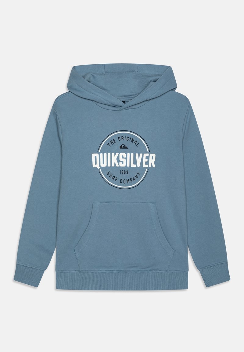Sweat-shirt à capuche bleu avec poche avant et logo circulaire blanc "Quiksilver" centré sur la poitrine.