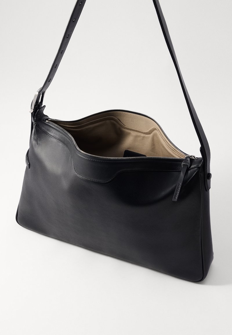 Bonastre RIDER M UNISEX - Handbag - black - Zalando