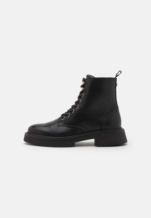 Steve Madden ZEKE - Schnürstiefelette - black
