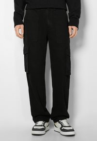 Bershka Kapsáče - black