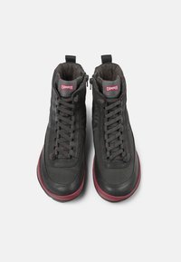 Camper - PEU PISTA GM - Botines con cordones - dark grey - 2