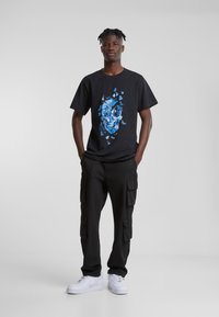 Mister Tee SKULL  - Marškinėliai su spaudiniu - black