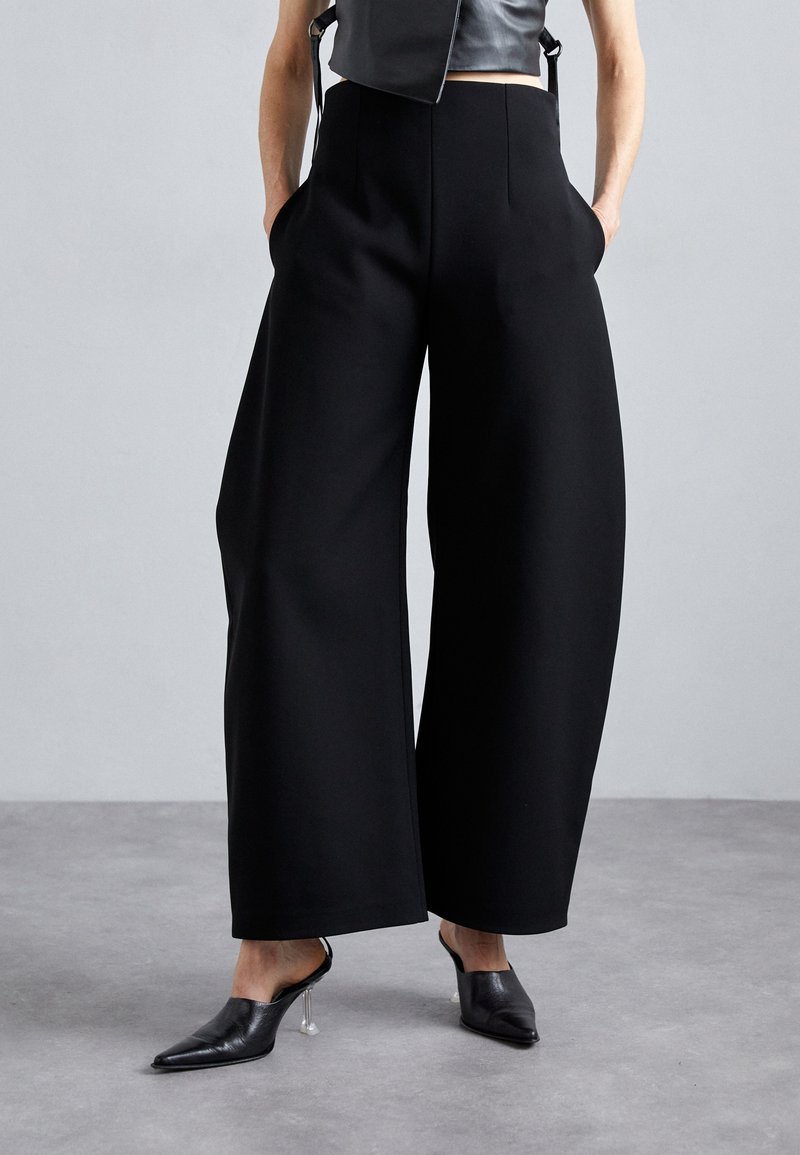 A.W.A.K.E. MODE ROUNDED TAILORED  - Nadrágok - black