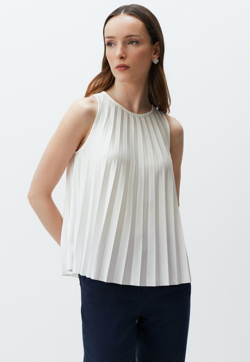 Jimmy Key ROUND NECK SLEEVELESS PLEATED - Top - ekru-114