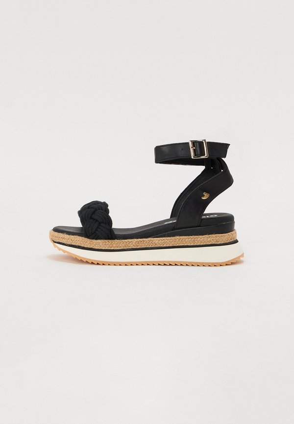 HAMPSTEAD - Platform sandals