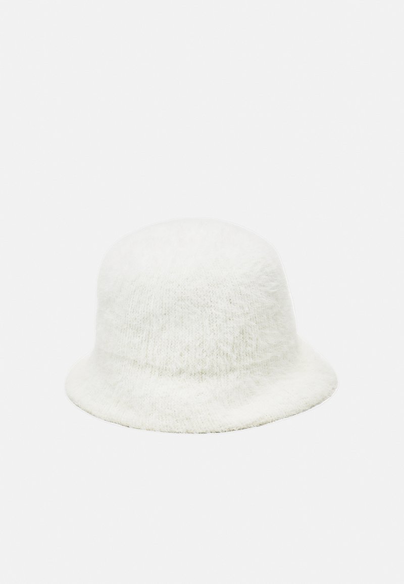 Walker Hat Off White