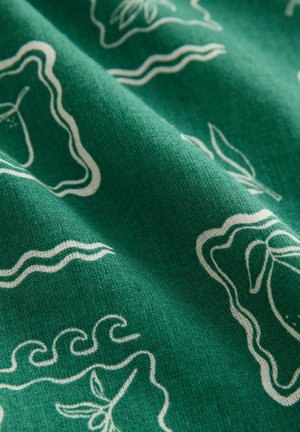 Next REGULAR FIT - CONVERSATIONAL PRINTED SHORT SLEEVE 
 - Camicia - green