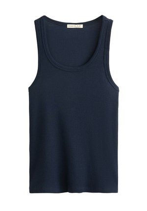 Mørkeblå ribbet tanktop med brede ærmegab og rund halsudskæring. Stoffet har et struktureret mønster og en lige foretning i bunden.