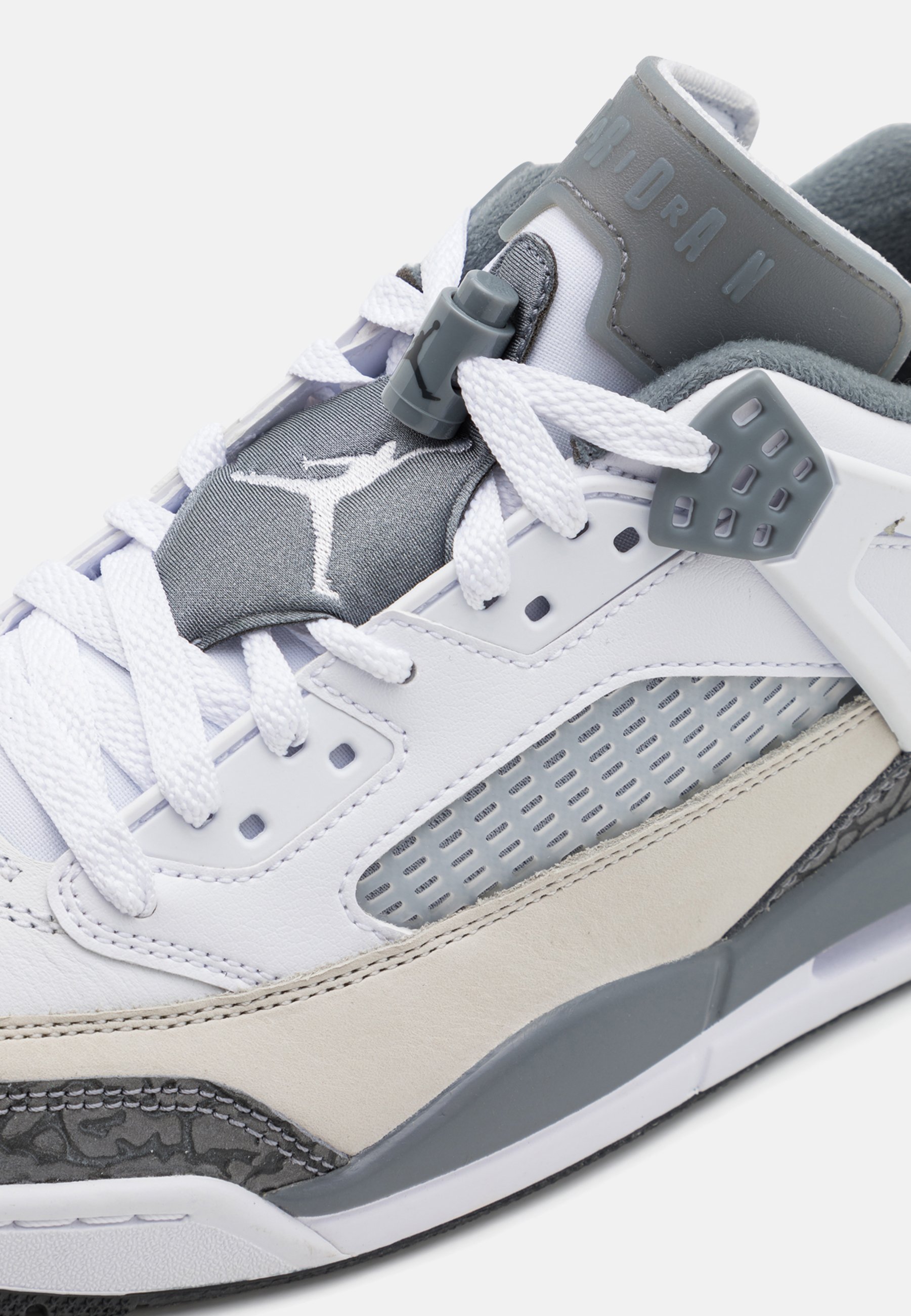 gray spizikes