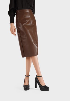 Scarpe con plateau - nero