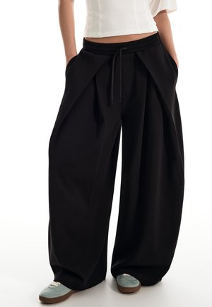 Bershka Donji dijelovi trenirke - black