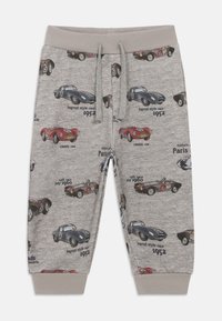 Γκρι παντελόνι για νήπια με ελαστική μέση και μανσέτες, διακοσμημένο με εικονογραφήσεις vintage αγωνιστικών αυτοκινήτων και κείμενα όπως "στυλ θρύλου αγώνα 1952" και "κλασικό αυτοκίνητο."