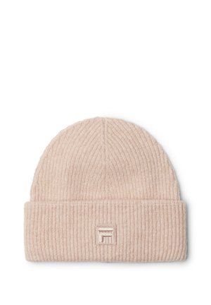 Gorro de punto color rosa claro con ala doblada y pequeño logo rectangular bordado en el centro delantero.