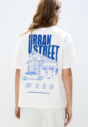 PULL&BEAR URBAN STREET GRAPHIC - T-shirt imprimé - white