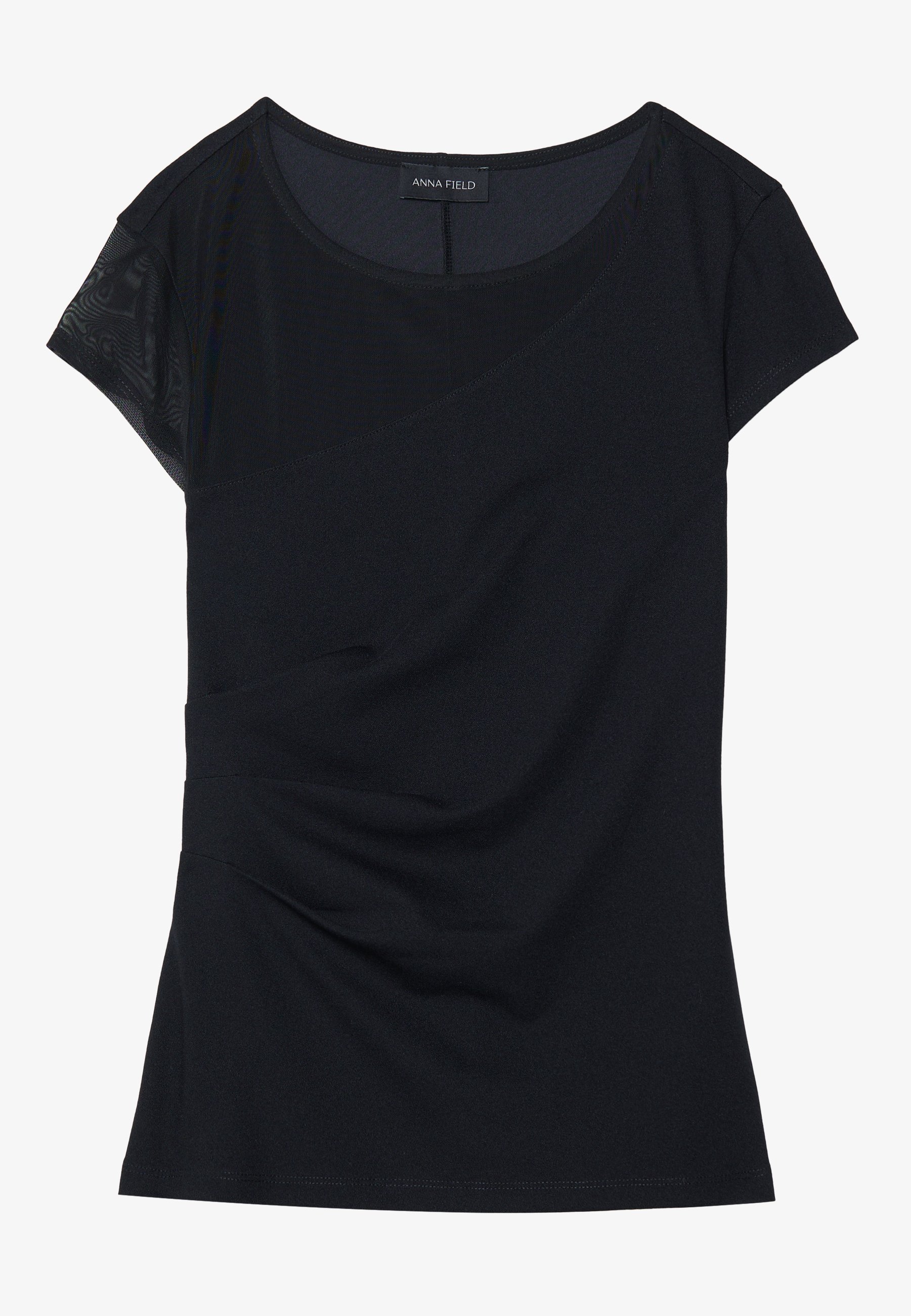 Black top/t-shirt
